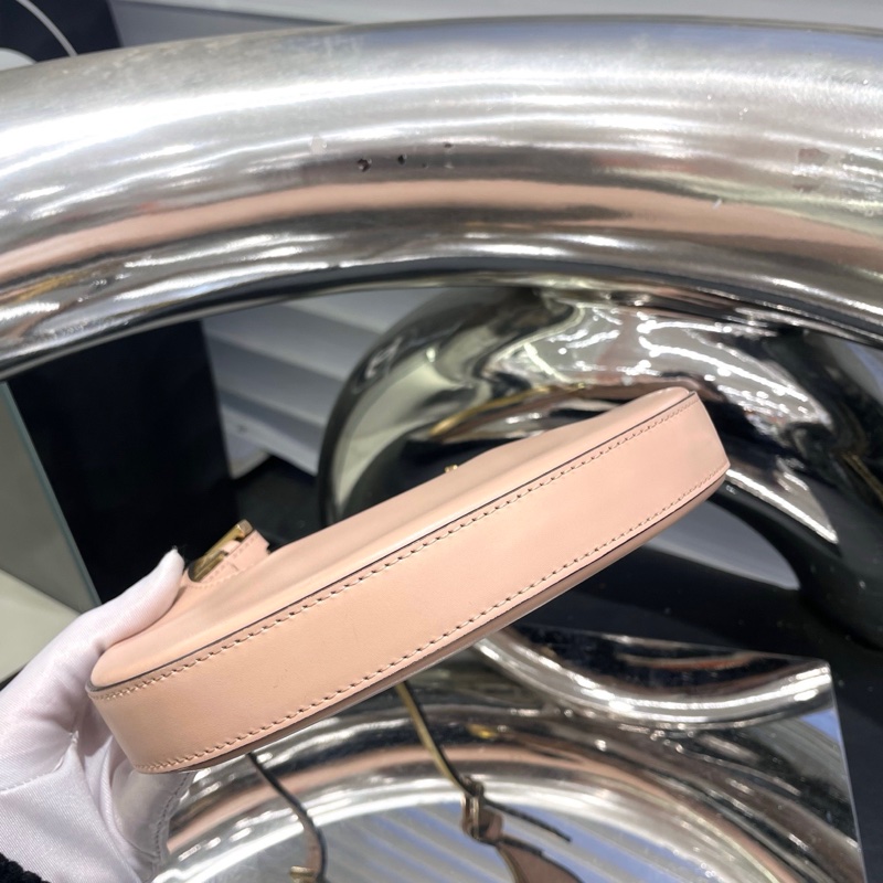 Fendi芬迪金元宝腋下包-2