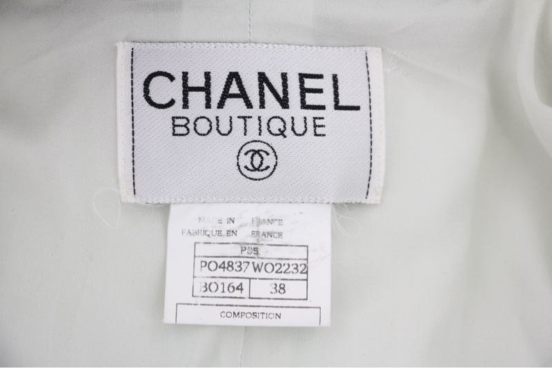 Chanel Vintage P95 羊毛Coco紐扣白色淺綠色短版外套-11