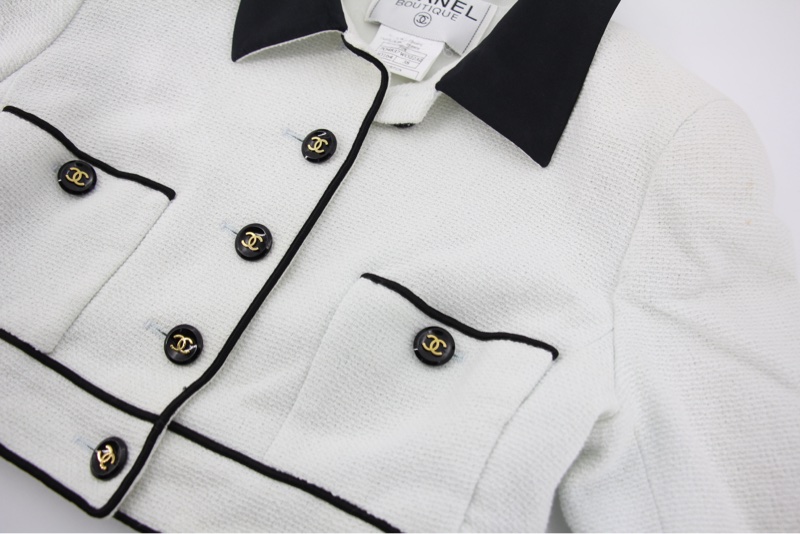 Chanel Vintage P95 羊毛Coco紐扣白色淺綠色短版外套-12