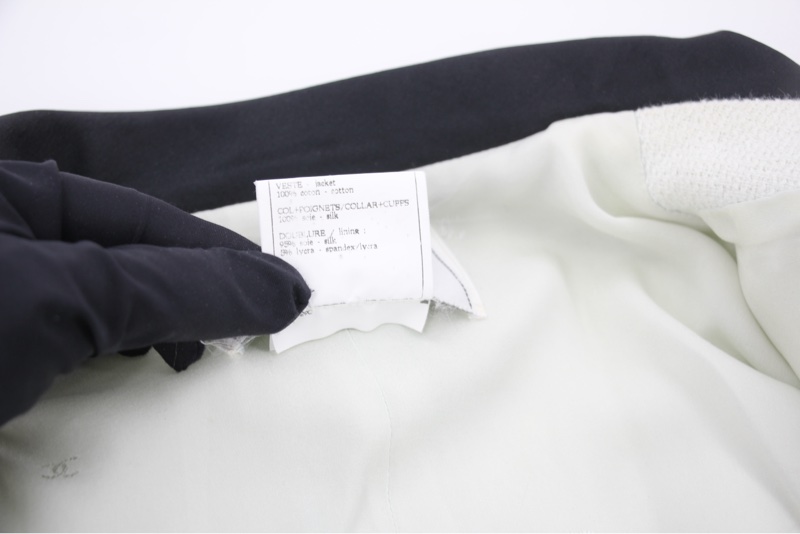 Chanel Vintage P95 羊毛Coco紐扣白色淺綠色短版外套-13