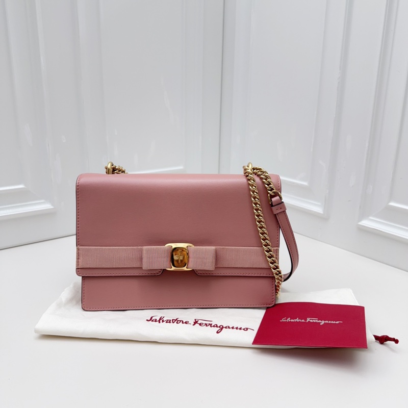 98新Ferragamo菲拉格慕 Vara蝴蝶結包 深粉色牛皮+金屬鏈條 蝴蝶結+琥珀色寶石扣-0