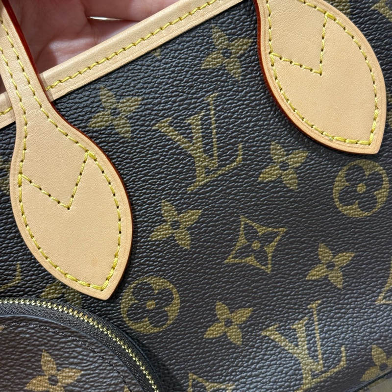 LV Neverfull BB-4