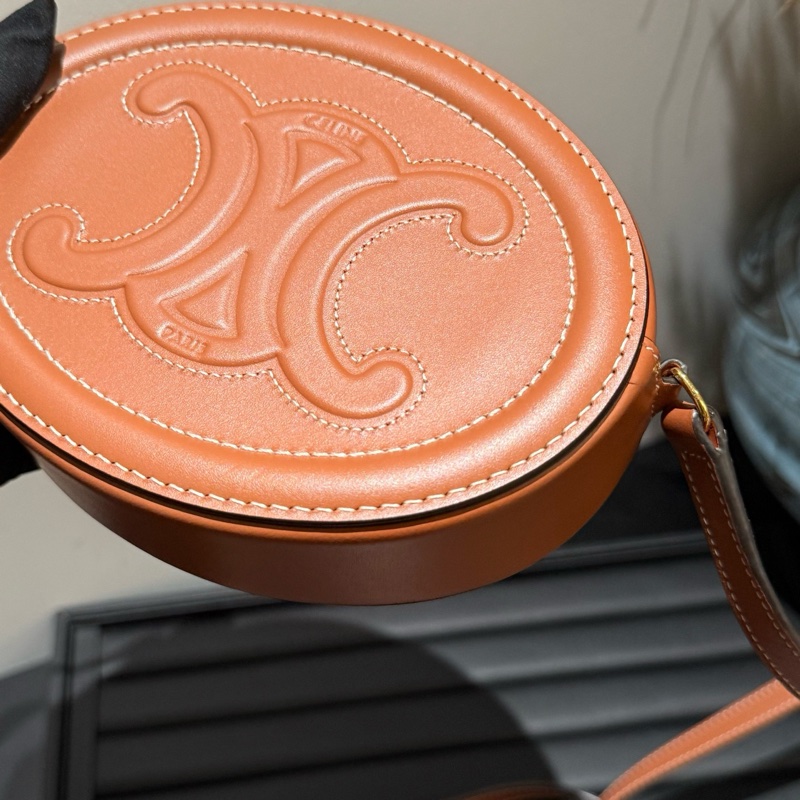 Celine 焦糖色月餅包小號 21年單包-4