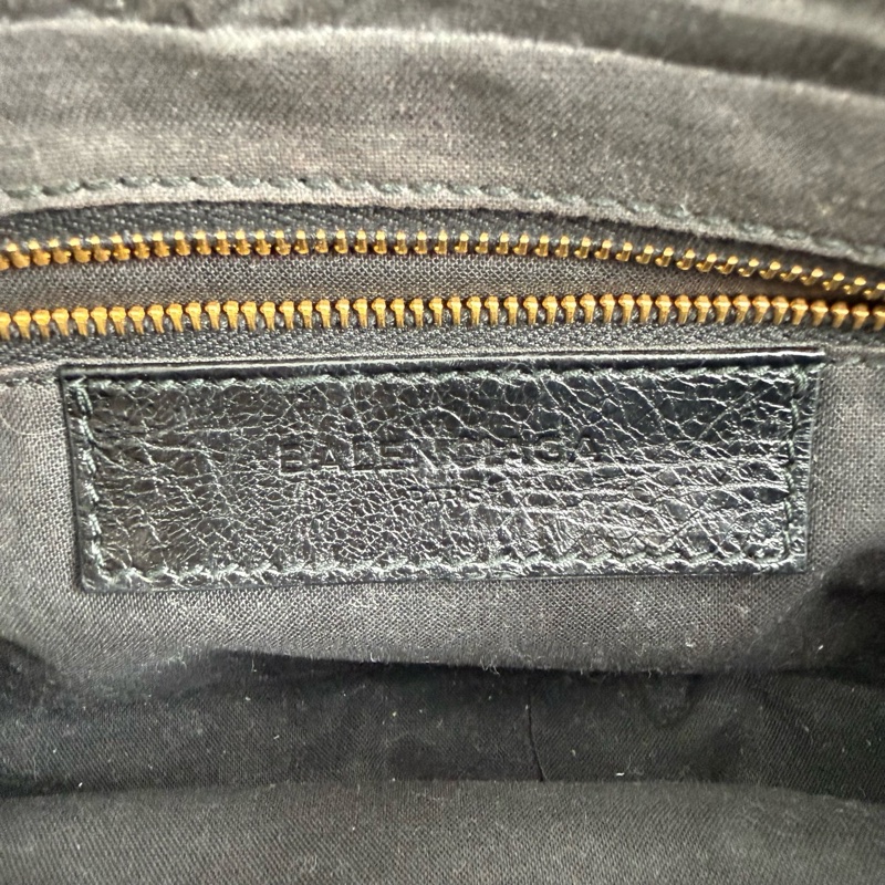 Balenciaga/巴黎世家 機車黑色斜挎包 金扣-8