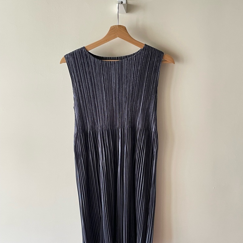 ▪️富貴選物FUGUEI▪️PP  藍灰色 緞面光澤無袖短洋裝-2