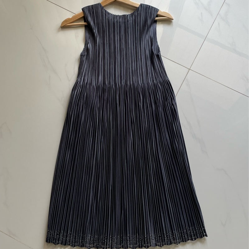 ▪️富貴選物FUGUEI▪️PP  藍灰色 緞面光澤無袖短洋裝-9