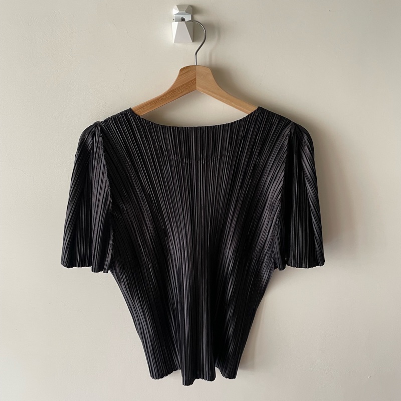 ▪️富貴選物FUGUEI▪️PP 三宅一生黑色緞面上衣 造型袖 傘狀袖 天使翅膀-6