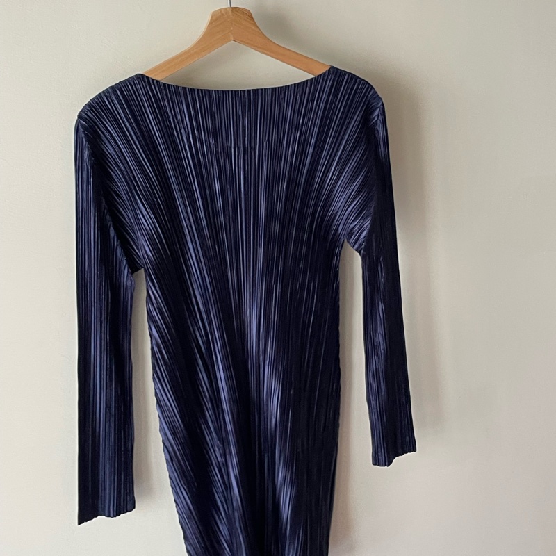 ▪️富貴選物FUGUEI▪️PP 三宅一生深藍色 緞面光澤長袖短洋裝 連衣裙-8