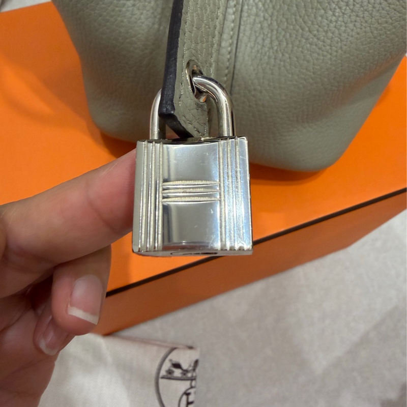 92新❤️Hermes 愛馬仕 菜籃子 picotin18 #鼠尾草綠銀釦 #X刻-30