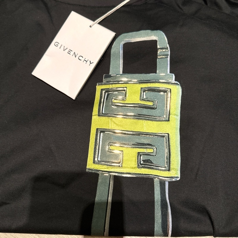 GIVENCHY紀梵希 純色鎖頭圖案圓領短袖 T恤 男款 黑色-3