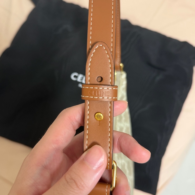 全新 Celine Ava bag 杏色 canvas triopheme-1