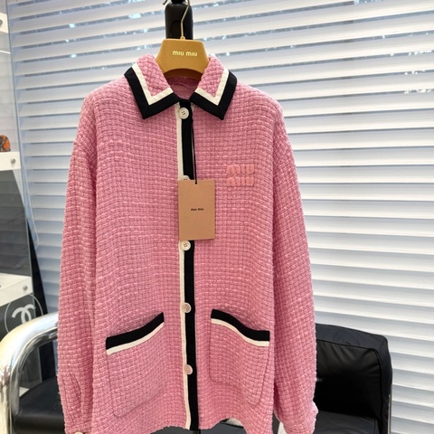 miumiu 粉色小香风编织外套