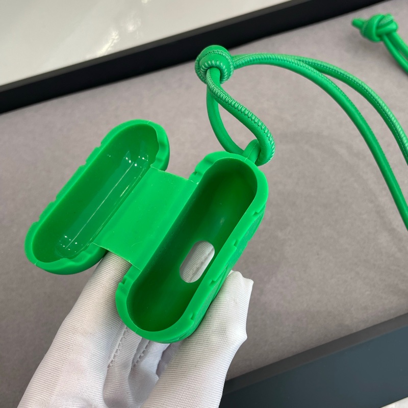 BV 葆蝶家 AirPods Pro 耳机包-2