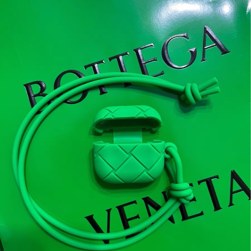 BV 葆蝶家 AirPods Pro 耳机包-4