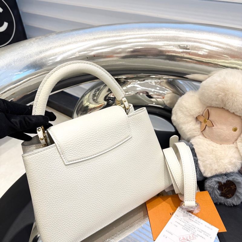 LV路易威登 Capucines卡普辛BB-3