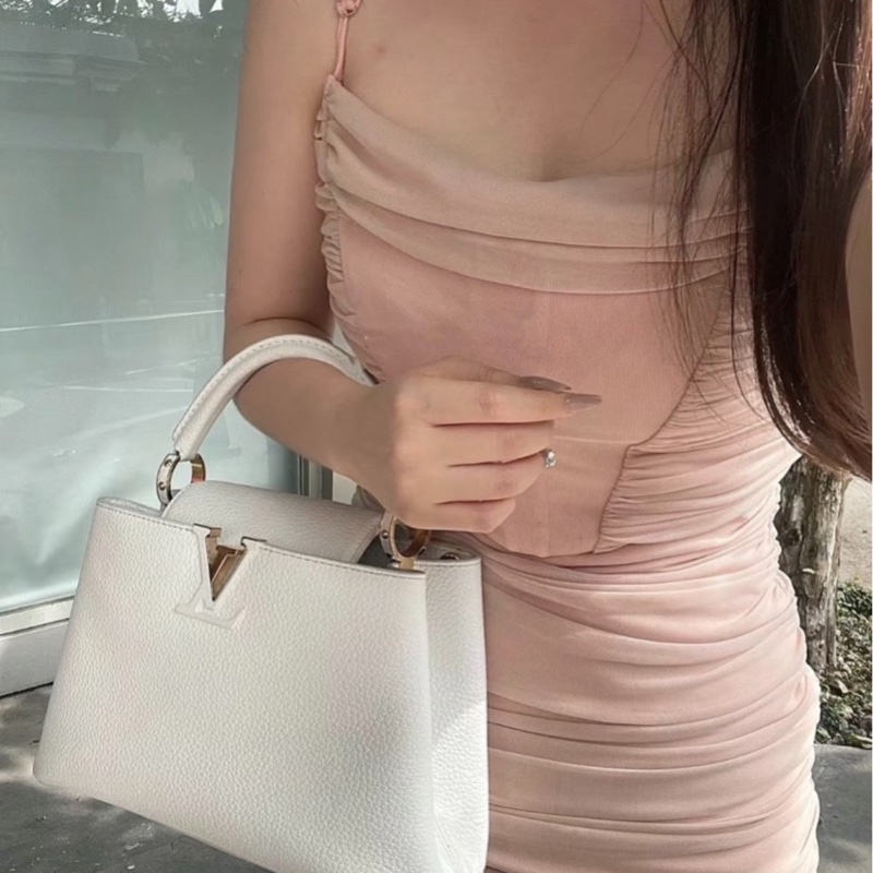 LV路易威登 Capucines卡普辛BB-6