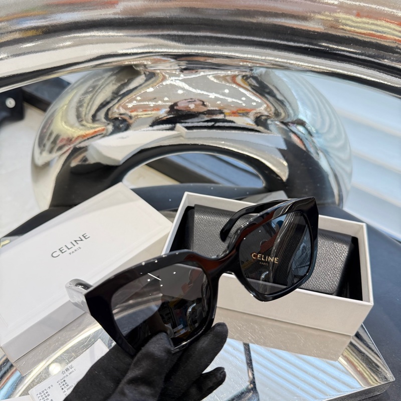 Celine赛琳墨镜-2