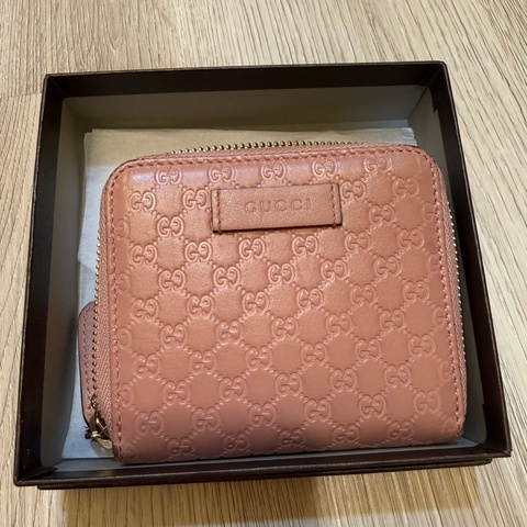 Gucci 藕粉色短夾