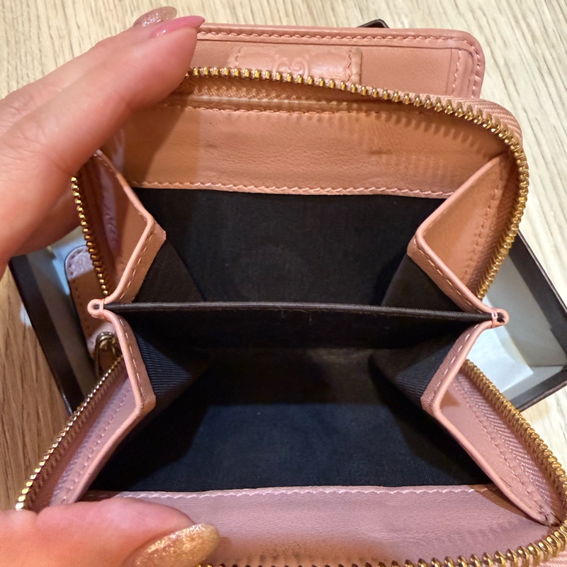 Gucci 藕粉色短夾-6