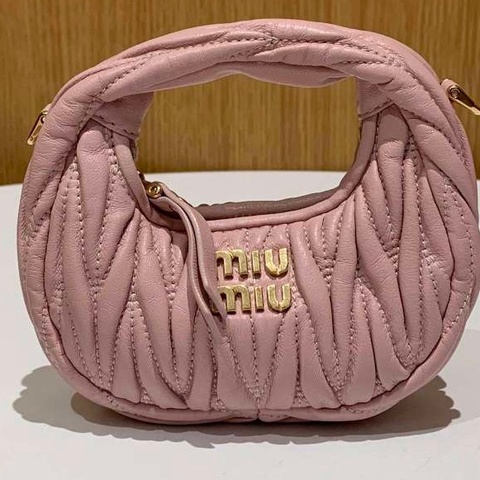 98新 miumiu 雪粉色超级mini Hobe包 單包 附件：肩帶