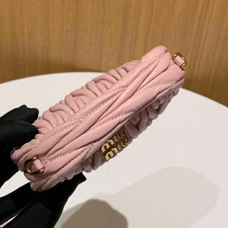98新 miumiu 雪粉色超级mini Hobe包 單包 附件:肩帶-4