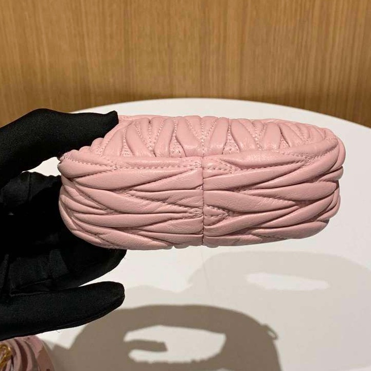 98新 miumiu 雪粉色超级mini Hobe包 單包 附件:肩帶-8