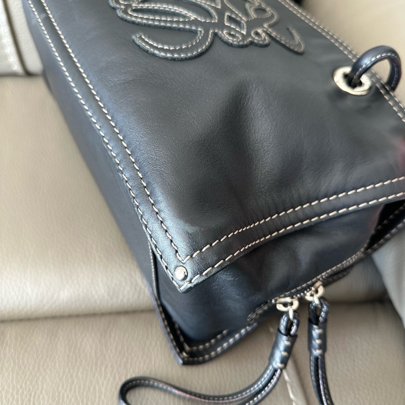 LOEWE羅意威全皮logo托特單肩包 🈚附件-5