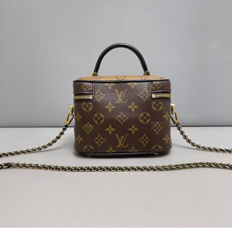 【近年大熱長盒子‼️全網最低價】LV Vanity老花小號化妝包 鏈條拼色老花化妝盒包-4