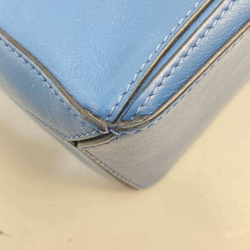 LOEWE/罗意威 puzzle 幾何包mini深藍色 尺寸：18*11*7 附件：塵袋 肩帶-9