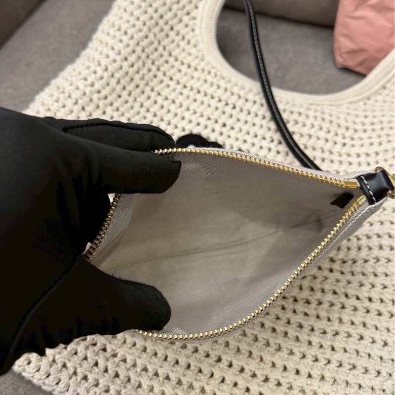 Miu Miu Ivy tote bag-6