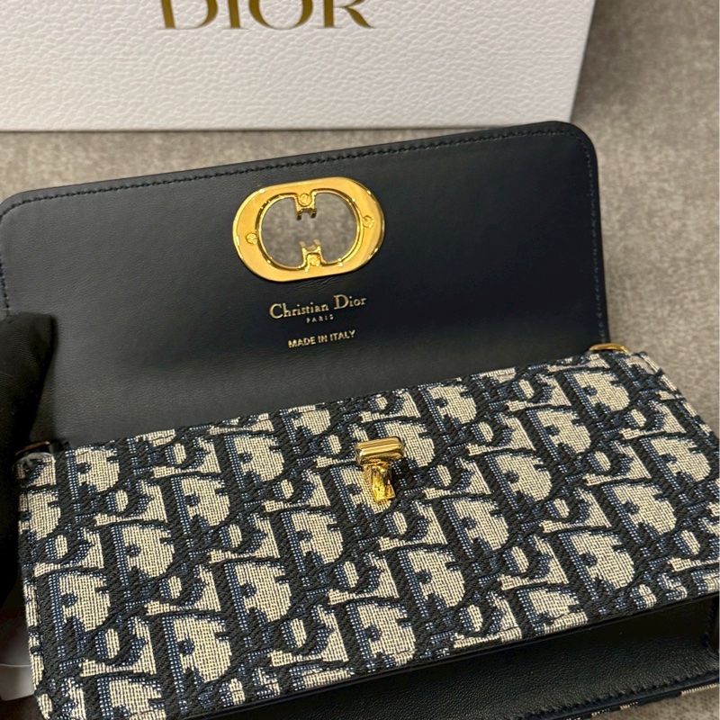 DIOR經典老花掀蓋側背包-6