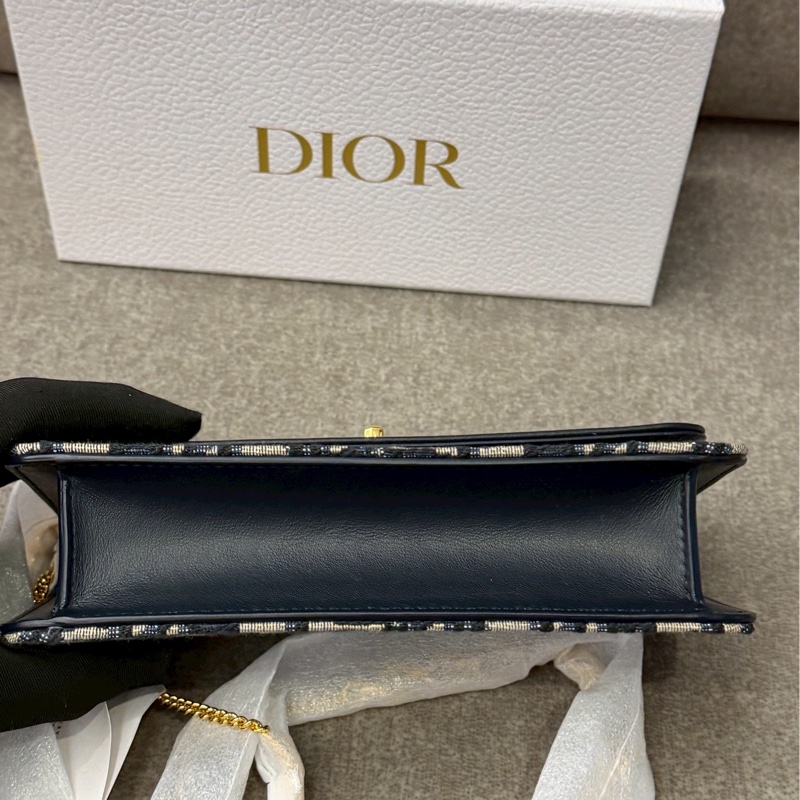DIOR經典老花掀蓋側背包-7