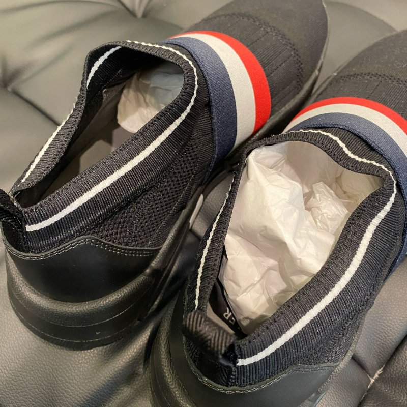 💎Han's house精品服飾💎moncler 套襪 鞋 現貨 UK44-1