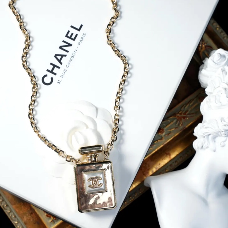 【98新 ✨ 全網最低價！】Chanel/香奈兒 潮人必備 Chanel香水瓶包 項鍊 可打開-0