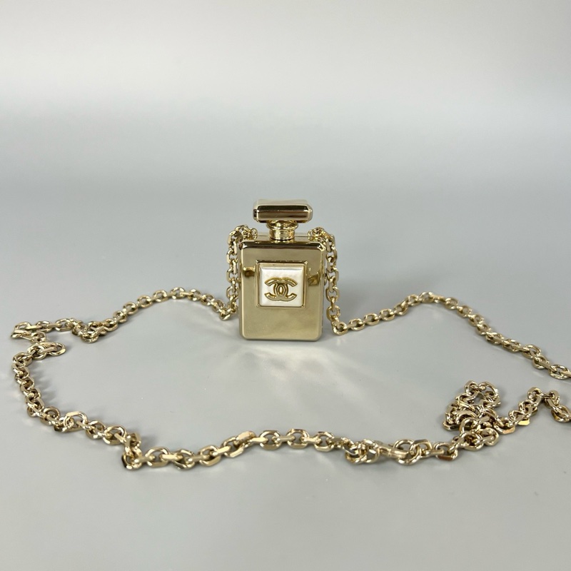 【98新 ✨ 全網最低價！】Chanel/香奈兒 潮人必備 Chanel香水瓶包 項鍊 可打開-1