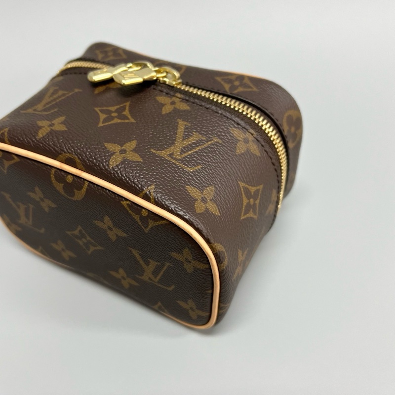 【98新 ✨ 全網最低價！】LV/路易威登 芯片款 老花化妝包-4