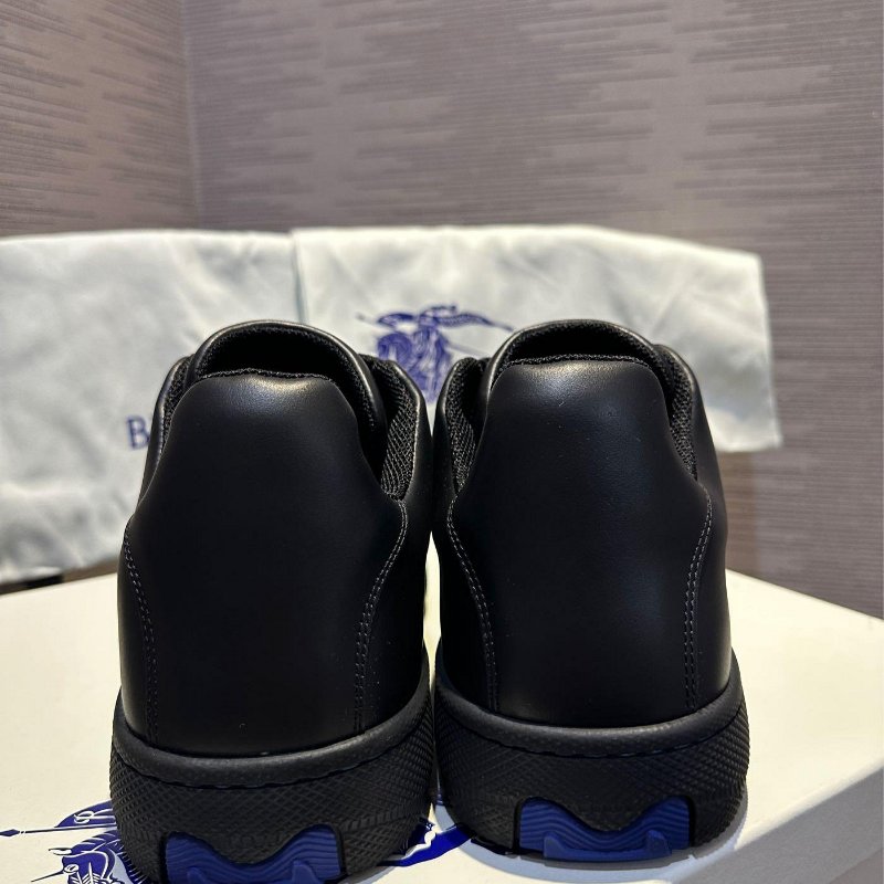 💎Han's house精品服飾💎Burberry Box 戰馬 騎士 小牛皮 鞋 現貨43 原價27500-1