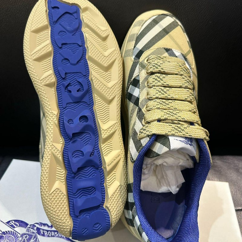 💎Han's house精品服飾💎BURBERRY 格紋鞋 原價23300-2