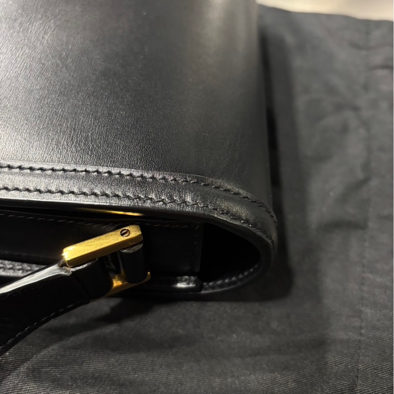 Saint Laurent YSL Solferino 金色 Logo 豆腐包-7