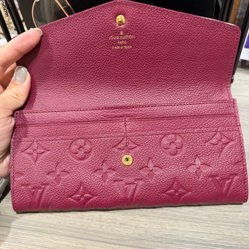 Lv 全牛皮壓紋二合一長夾-2