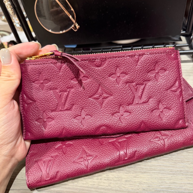 Lv 全牛皮壓紋二合一長夾-9