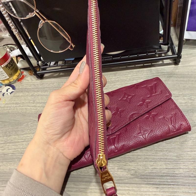 Lv 全牛皮壓紋二合一長夾-13