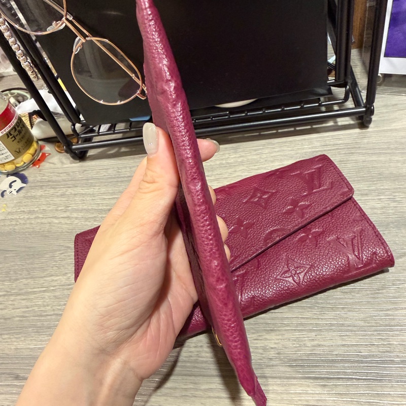 Lv 全牛皮壓紋二合一長夾-14