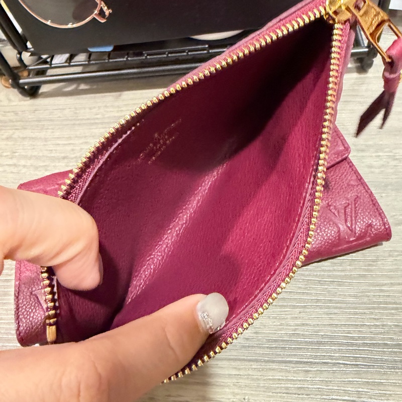 Lv 全牛皮壓紋二合一長夾-15