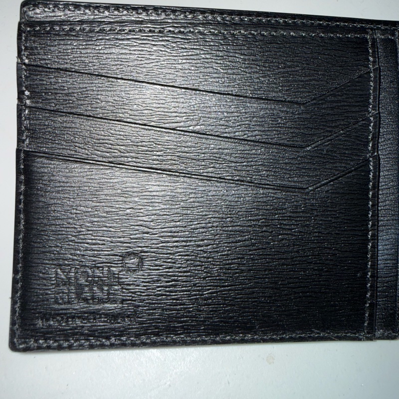 萬寶龍9成新短夾-4