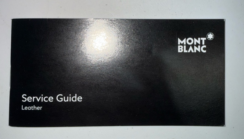 萬寶龍9成新短夾-11