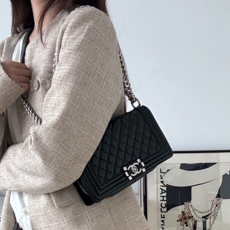 ✨Chanel 超少見 亮面油蠟皮Leboy中號 有保卡🖤-3