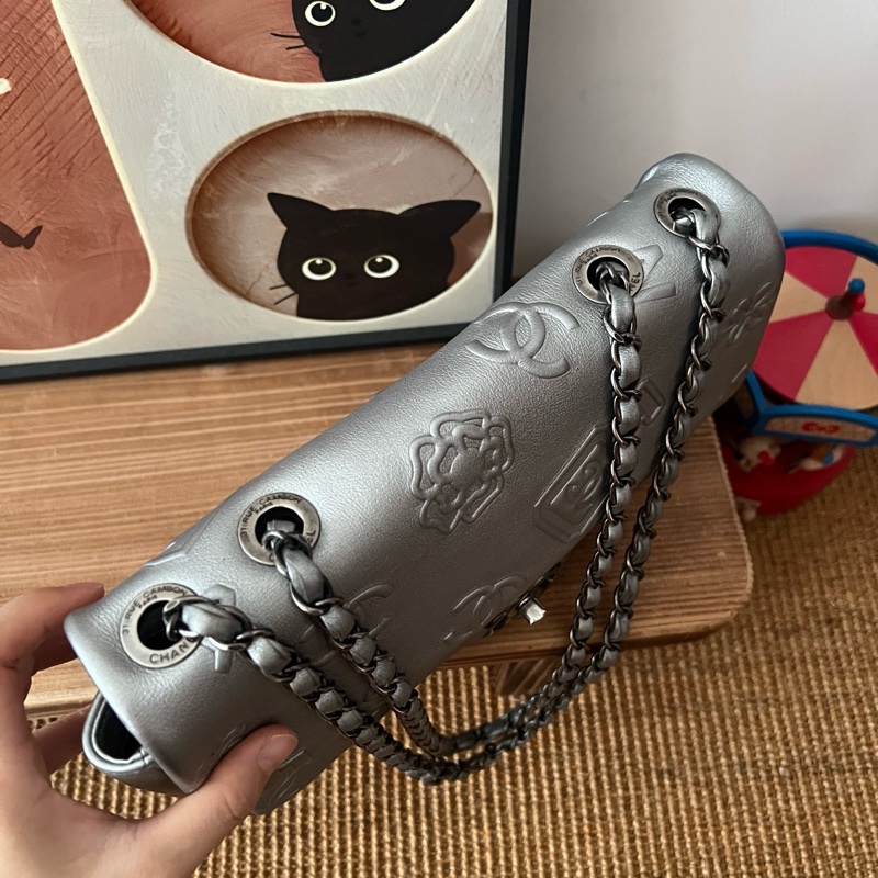 ✨Chanel 太空銀浮雕CF 鏈條可調節 四季百搭🩶-6