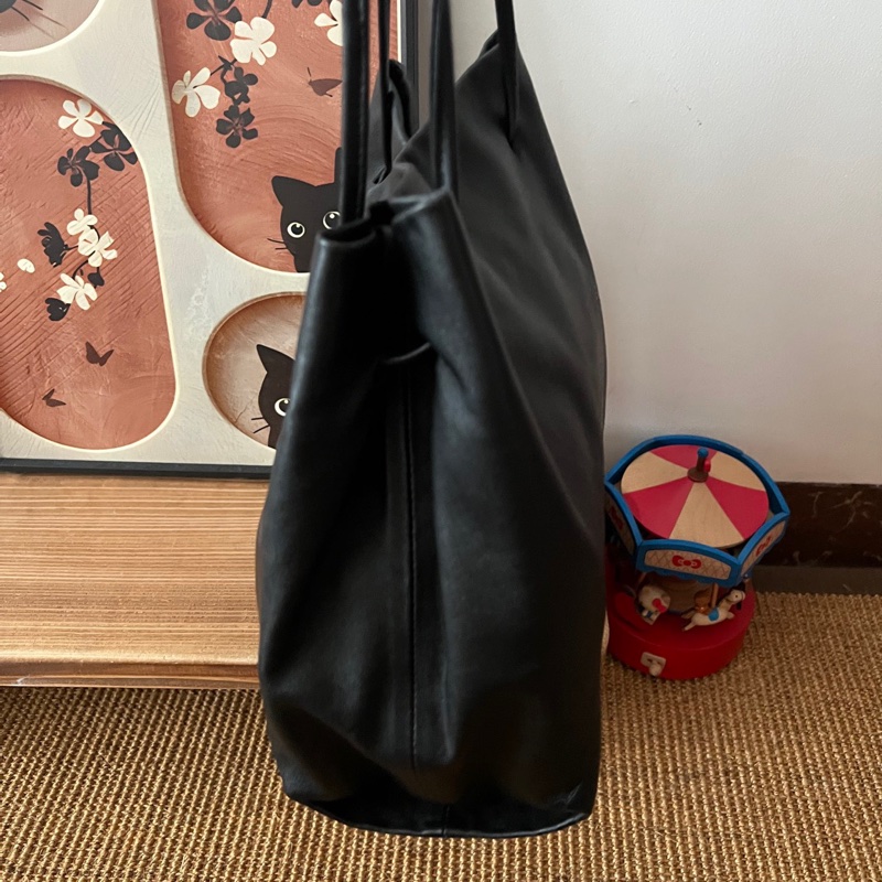✨Prada 黑色羊皮垃圾袋 超有個性 超級酷😎-5