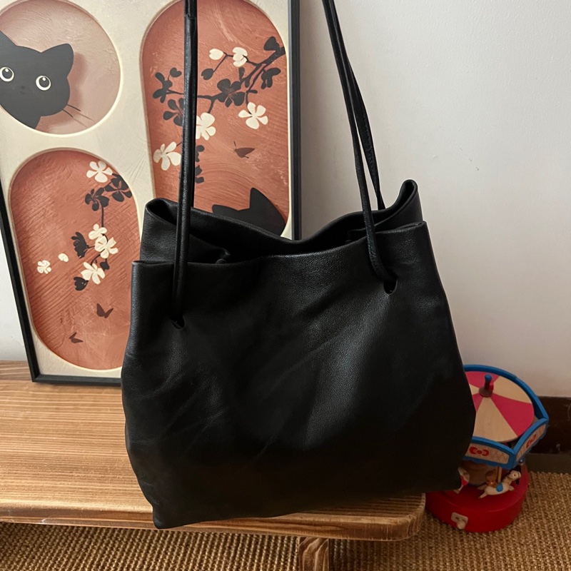 ✨Prada 黑色羊皮垃圾袋 超有個性 超級酷😎-7